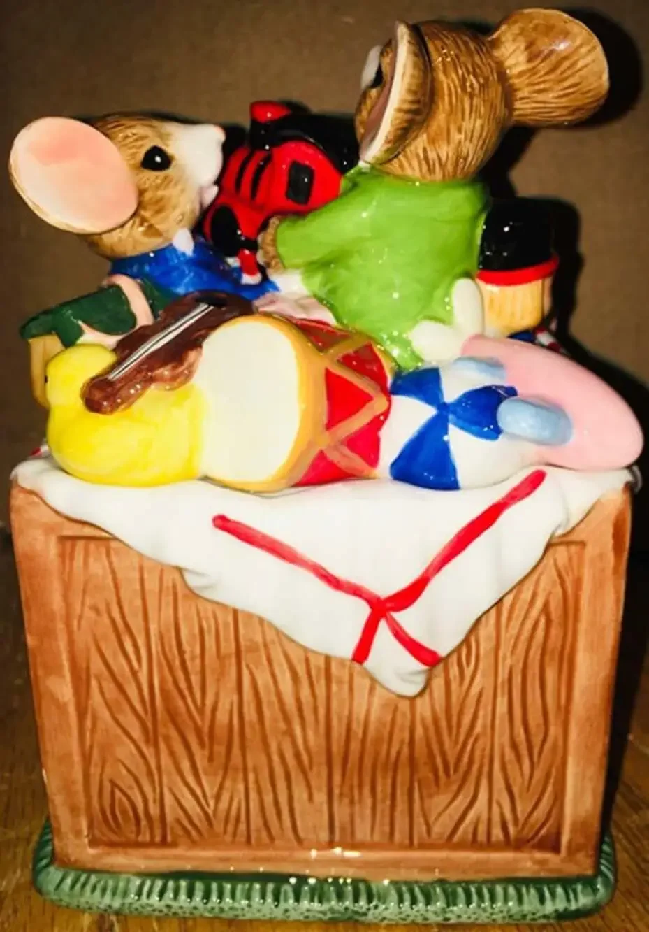 NEW Christmas Mice w/Toys Ceramic Container 8